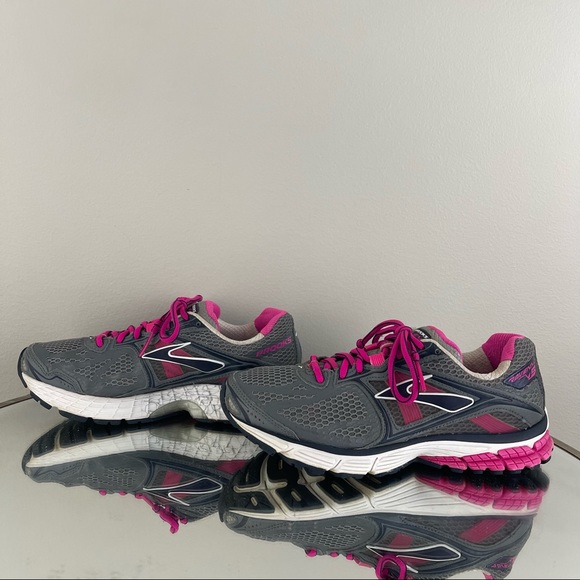 BROOKS Women’s Grey Pink Ravenna 5 Road-Running Athletic Workout Sneaker Shoes - Picture 8 of 11